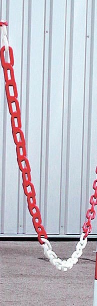 Signs & Labels FBRWC6 Red & White Plastic Chain 6mm X 25m