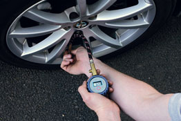 Laser 2961 Tyre Pressure Gauge - Digital