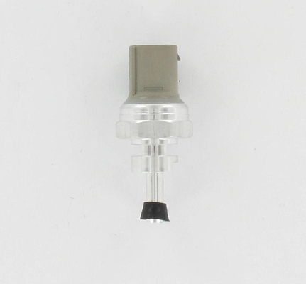 Lucas SEB7068